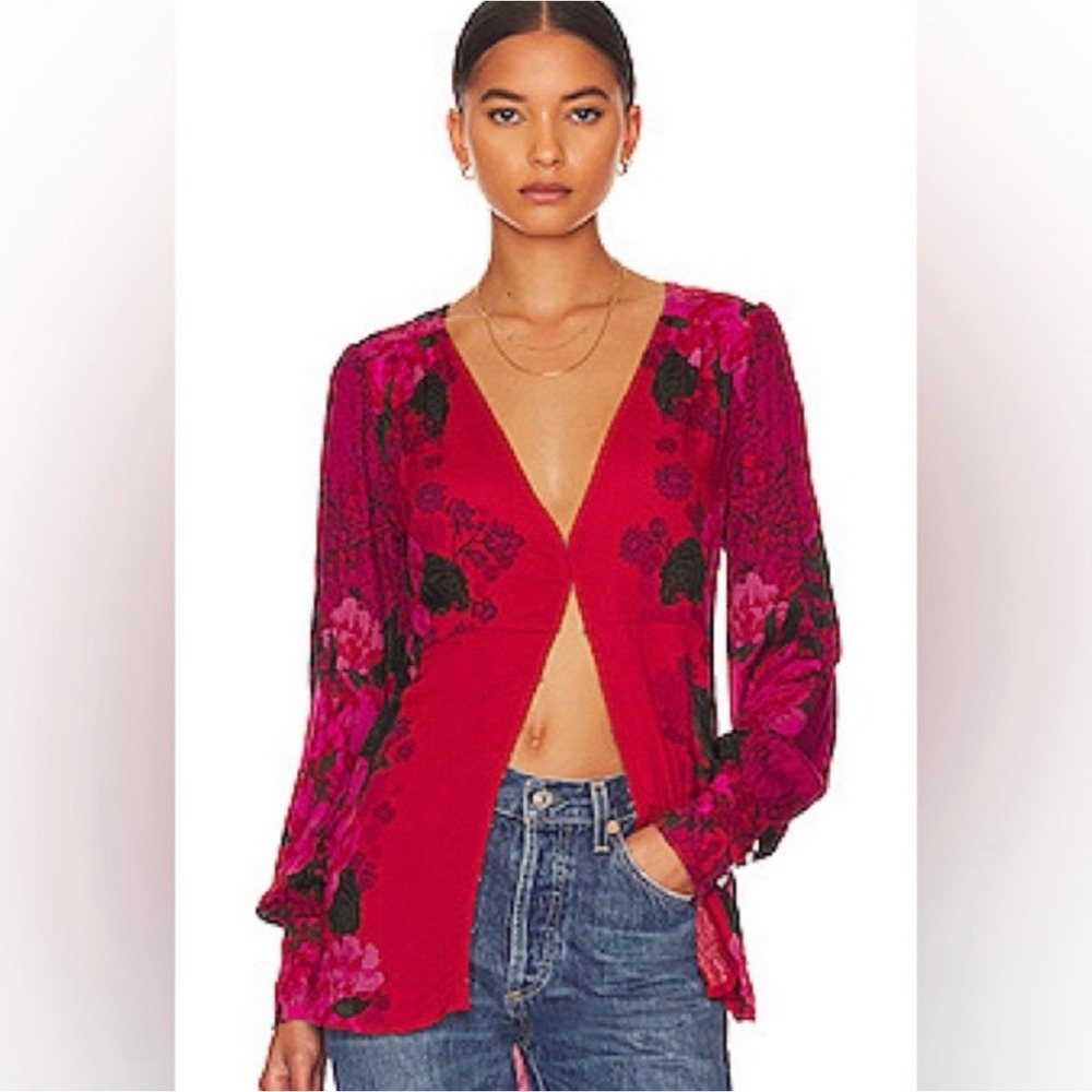 Free People Mikayla NWT printed Blouse in Scarlet size Small Red NEW
